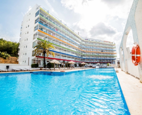 Hotel Apartments Deya in Santa Ponsa - Pool