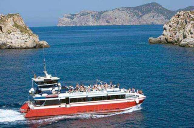 Boat trips and cruises around Santa Ponsa an Mallorca